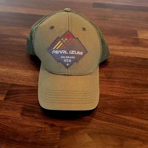 Pearl Izumi ball cap